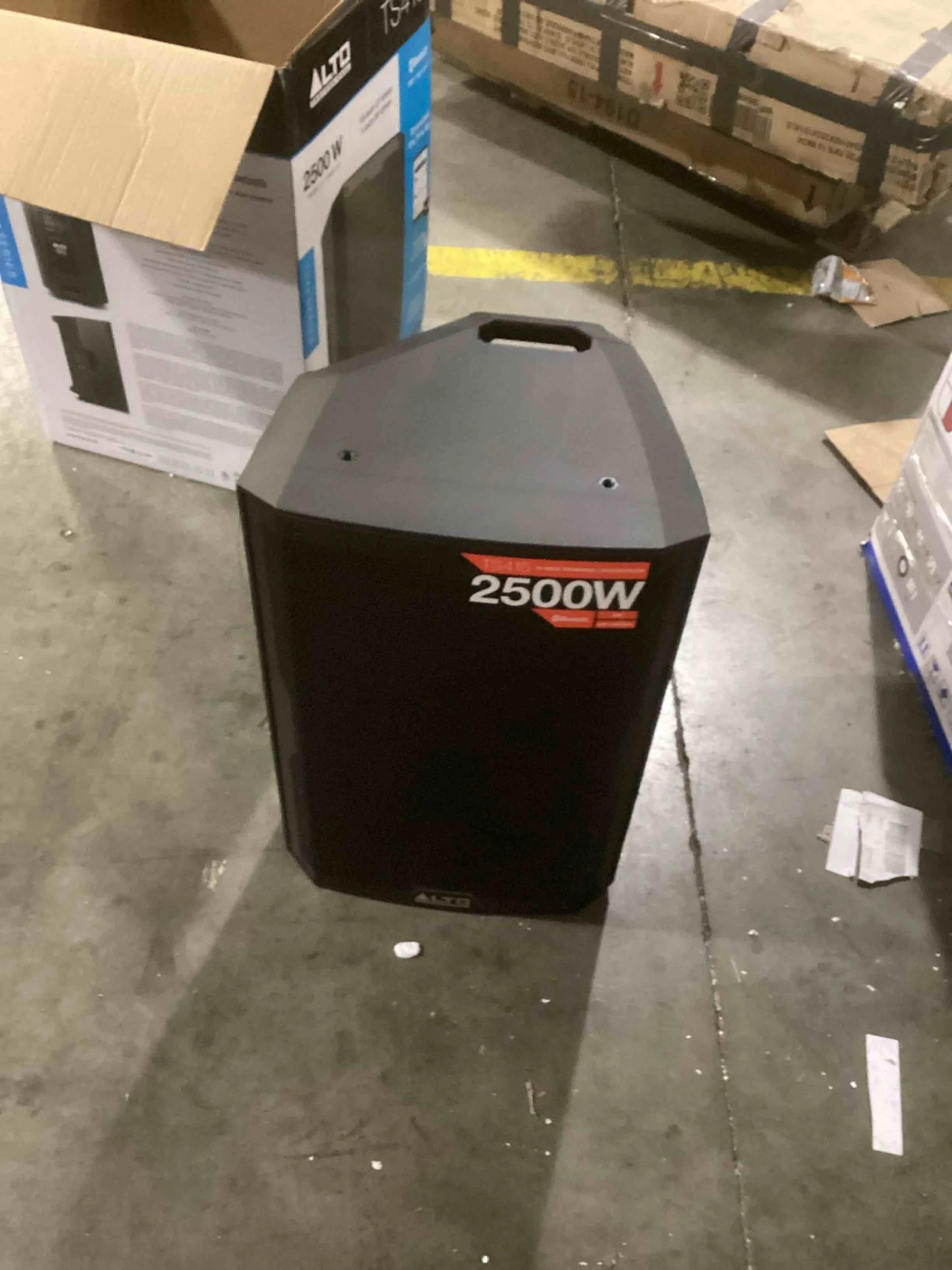 Black Mixed Alto Professional TS415 - 2500W 15" Powered PA Speaker with 3 Channel Mixer, Bluetooth Streaming, Wireless Loudspeaker linking, DSP and Alto App, Good Condition condition - View 2
