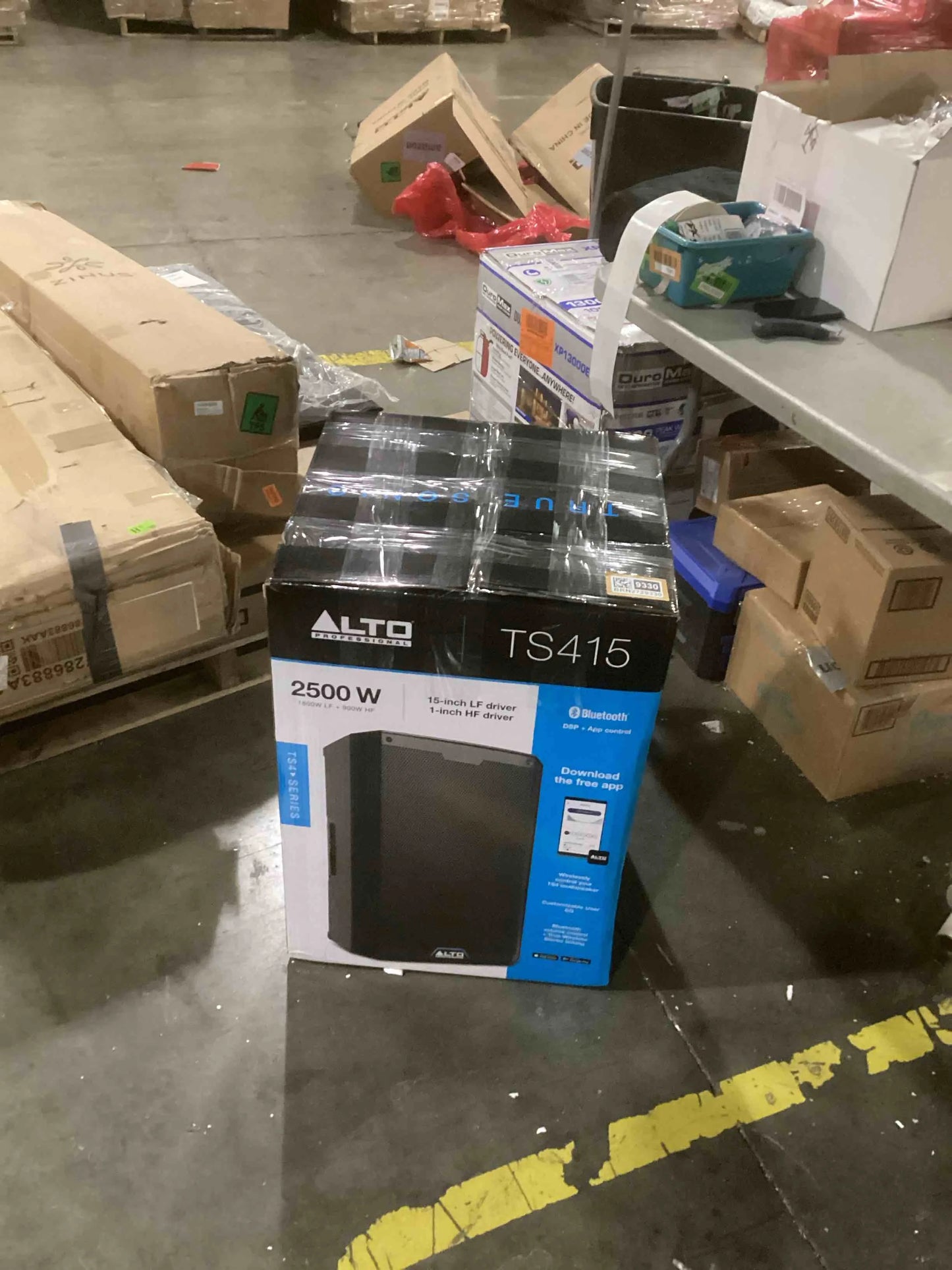 Black Mixed Alto Professional TS415 - 2500W 15" Powered PA Speaker with 3 Channel Mixer, Bluetooth Streaming, Wireless Loudspeaker linking, DSP and Alto App, Good Condition condition - View 5