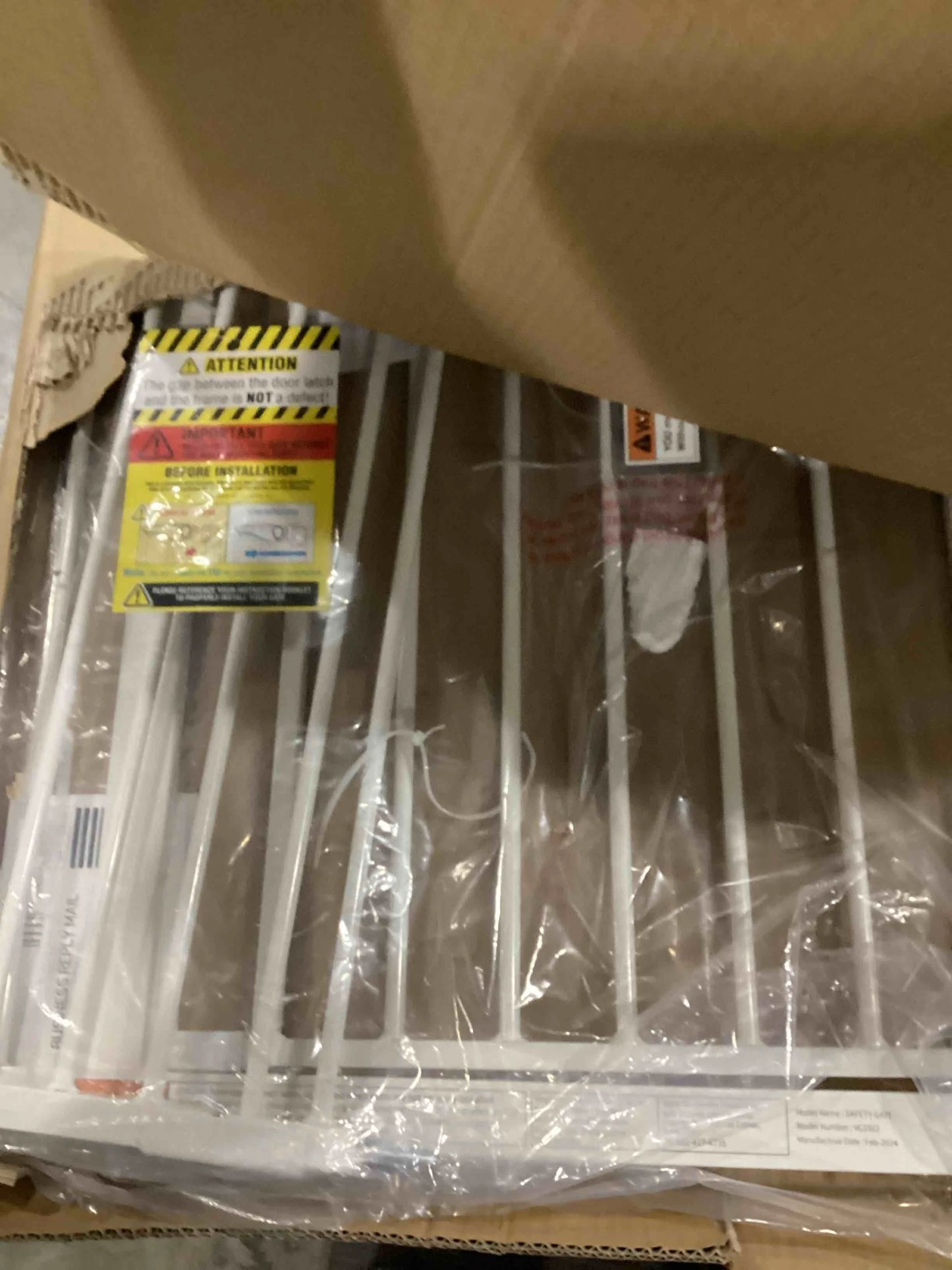 Pure White N/A InnoTruth 29-39.6”Baby Gate for Stairs,36" Extra Tall Dog Gate for The House,Dual-Lock Safety and One Hand Opening Design,Kid Gate for Doorways,Kitchen,Room,Wall-Friendly Pressure Mounted, Pure White, Good Condition condition - View 3
