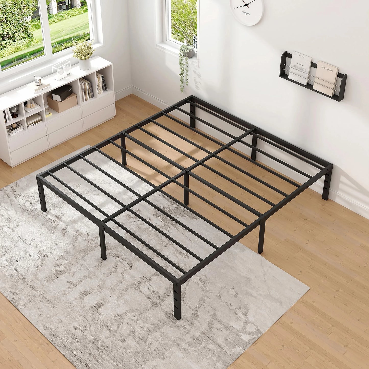 Black Metal Metal Bed Frame, King Size with Storage Space, Good Condition condition - View 11