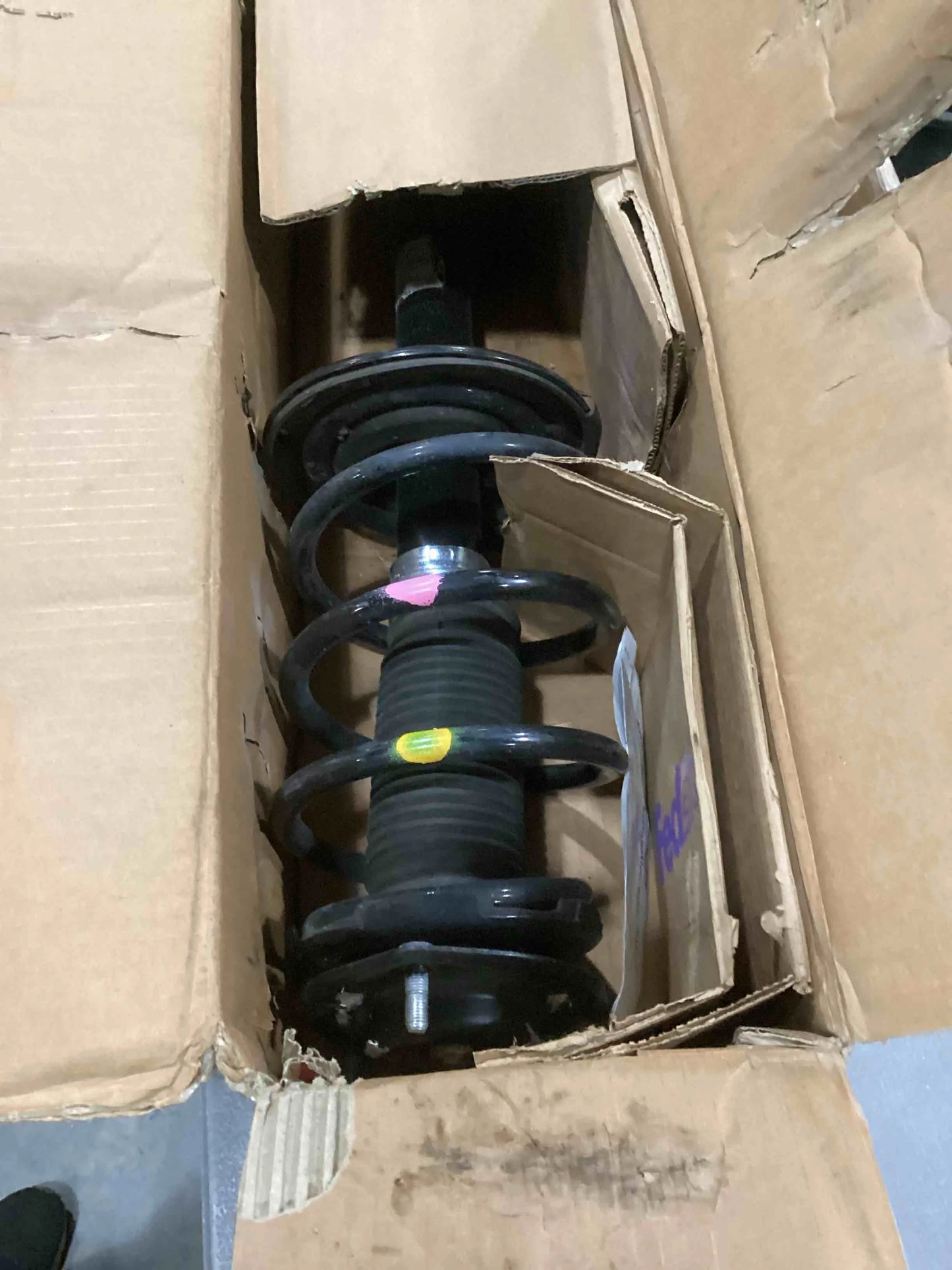 product (used)KYB SR4416 Strut-Plus Complete Corner Unit Assembly -Strut, Mount and Spring, As Is condition - View 4