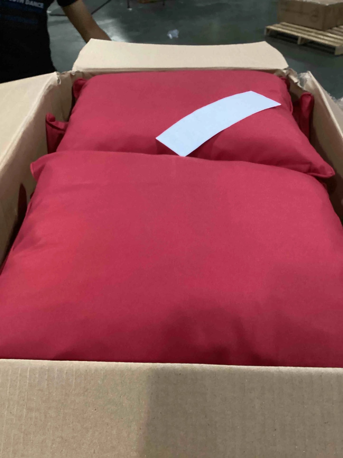 Burgundy Waterproof fabric Waterproof Outdoor Chair Cushion Set, Fade and Tear Resistant Patio Furniture Cushions with Removeable Covers, 19x19 Inch, Burgundy, Set of 4, Good Condition condition - View 3