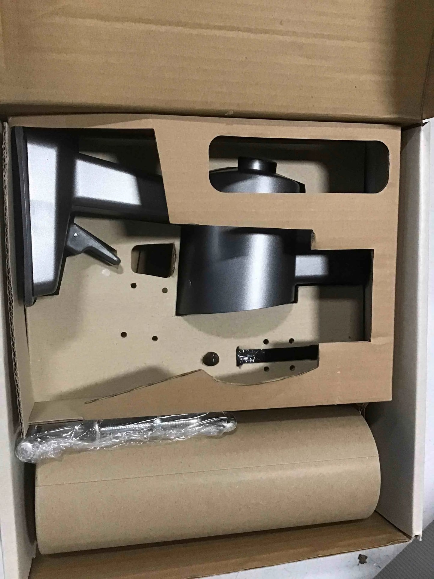 Silver Aluminium Zyliss Rotary Cheese Grater, Aluminium, 3 Steel Drum Blades, Cheese, Vegetable, Chocolate, Nut, Fruit Grater with Handle, Non-Slip Suction Foot and Table Clamp, 5 Year Guarantee, Good Condition condition - View 2