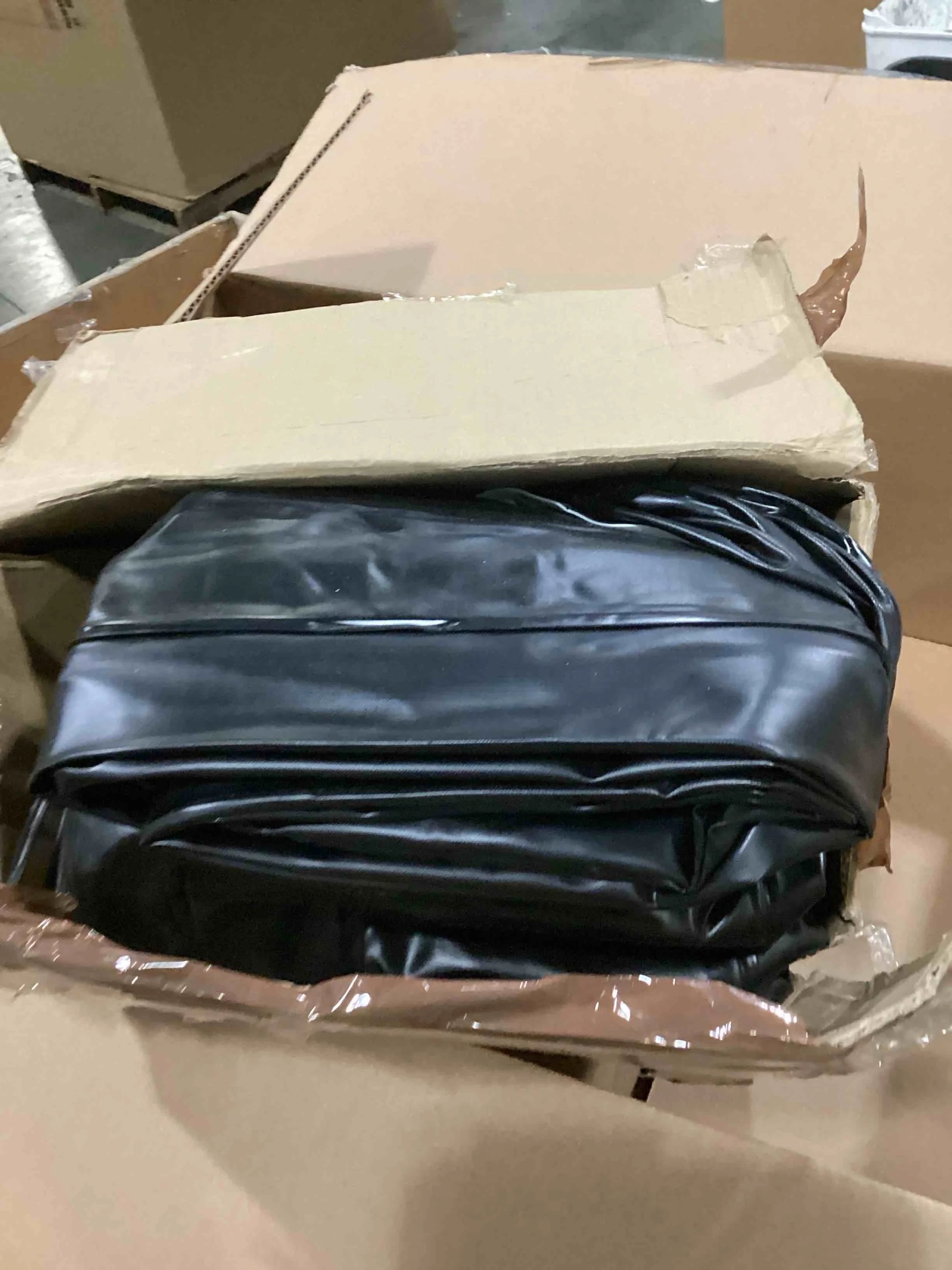 Black PVC OhGeni Cal King Air Mattress with Built-in Pump for Guest, 18" Tall Inflatable Blow Up Air Bed with Carrying Bag for Camping, Raised Elevated High Airbed, Foldable & Portable Colchon inflables, Black, Good Condition condition - View 3