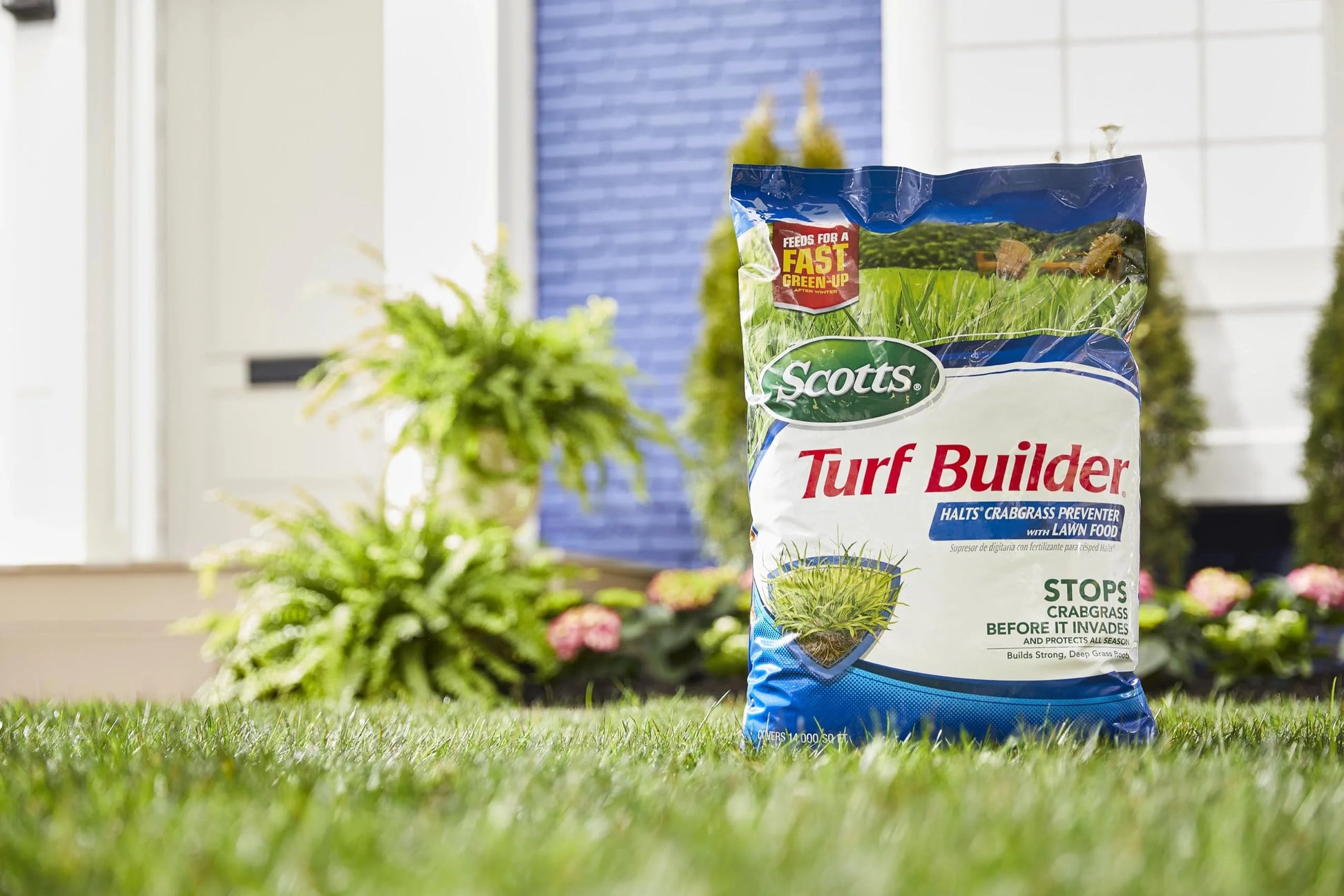 product Scotts Turf Builder Halts Crabgrass Preventer with Lawn Food - Pre-Emergent Weed Killer, Fertilizer, 14,000 sq. ft., 37.38 lb., Good Condition condition - View 3